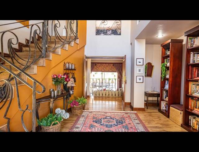 5 BEDROOM HOUSE FOR SALE IN CENTURION GOLF ESTATE